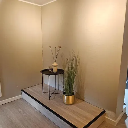 Moderne 2 Roms Med Gratis Parkering Naer Sentrum Апартаменты *
