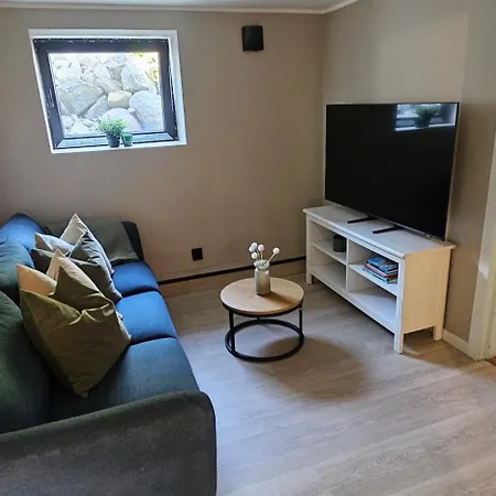 Moderne 2 Roms Med Gratis Parkering Naer Sentrum Sandefjord